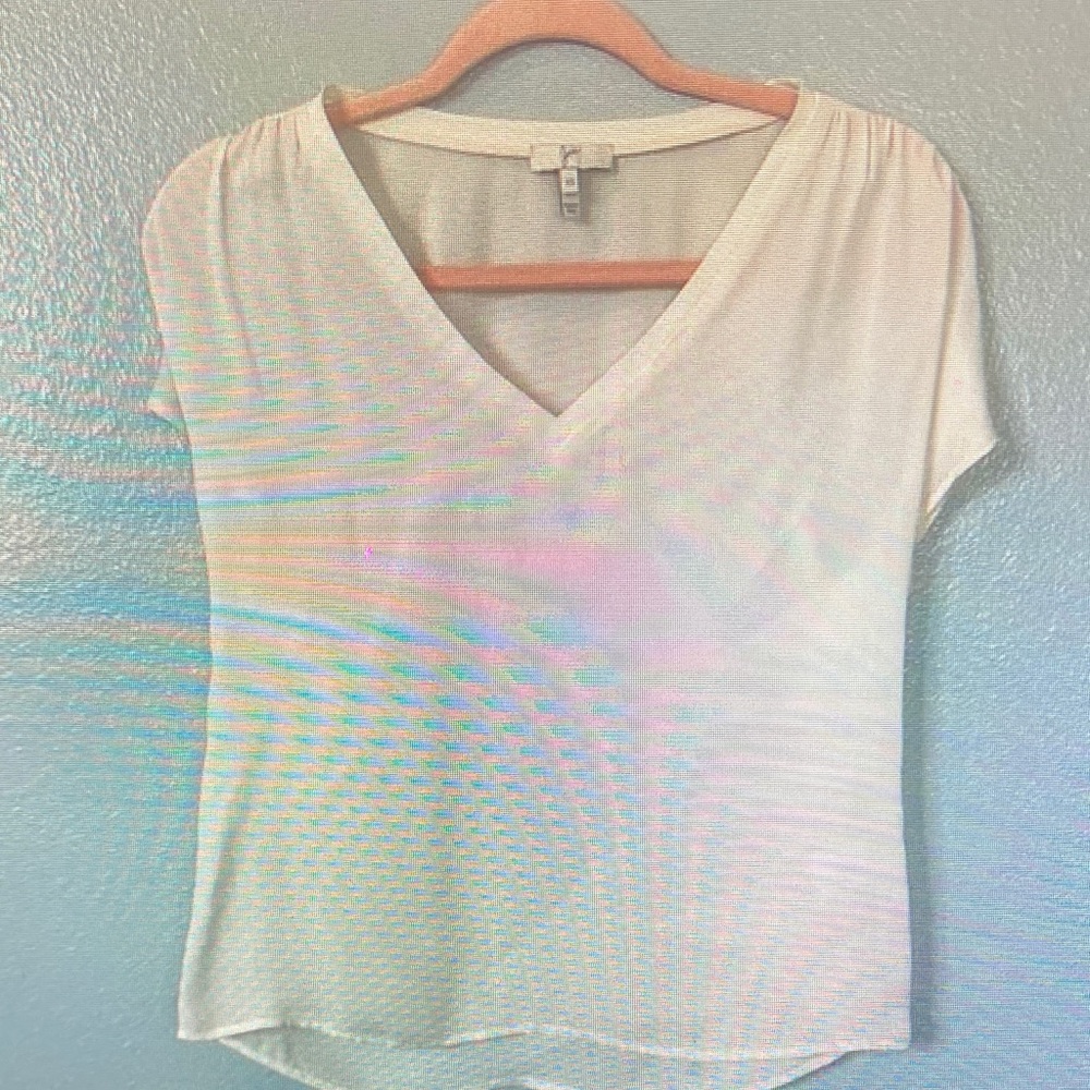 Elegant White V-Neck Women's Top